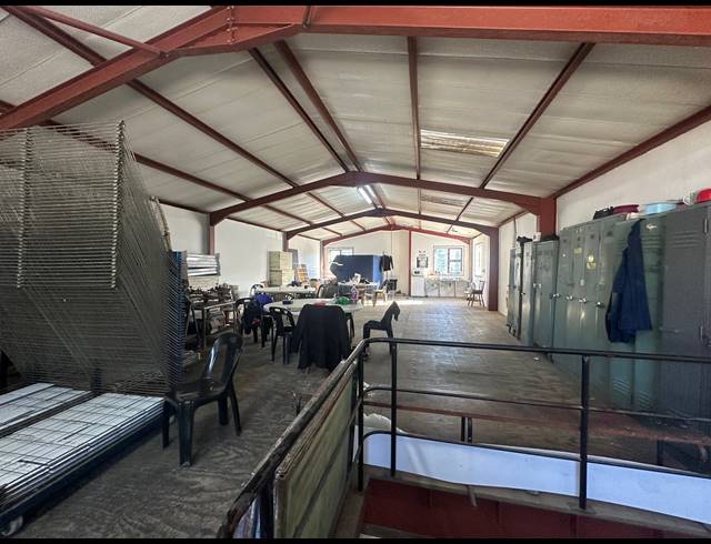525M² WAREHOUSE FOR SALE IN QUIGNEY